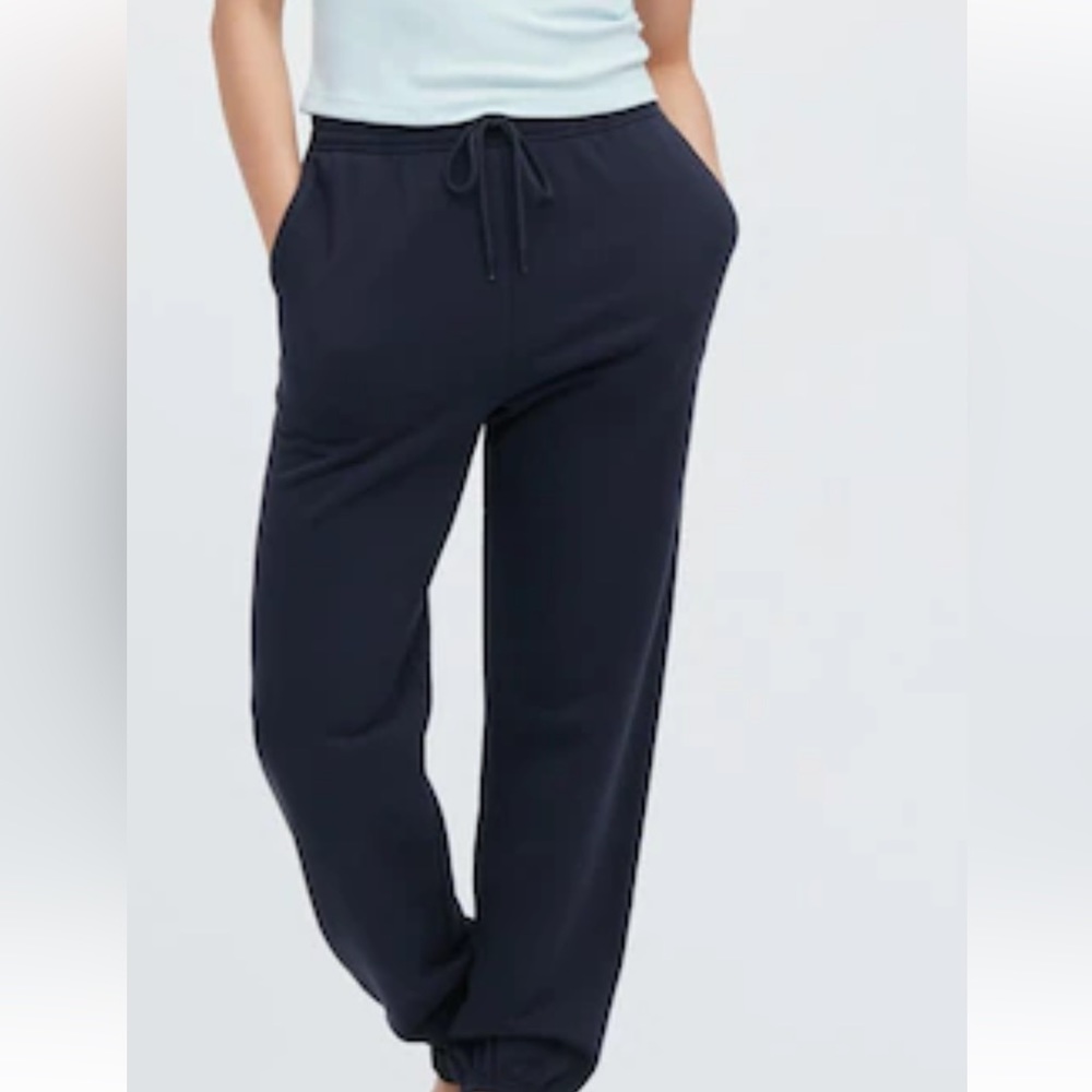 Uniqlo navy sweatpants